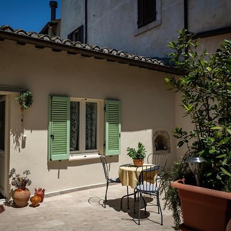 App. Con Terrazza Panoramica In Centro-Montefalco Zewnętrze zdjęcie